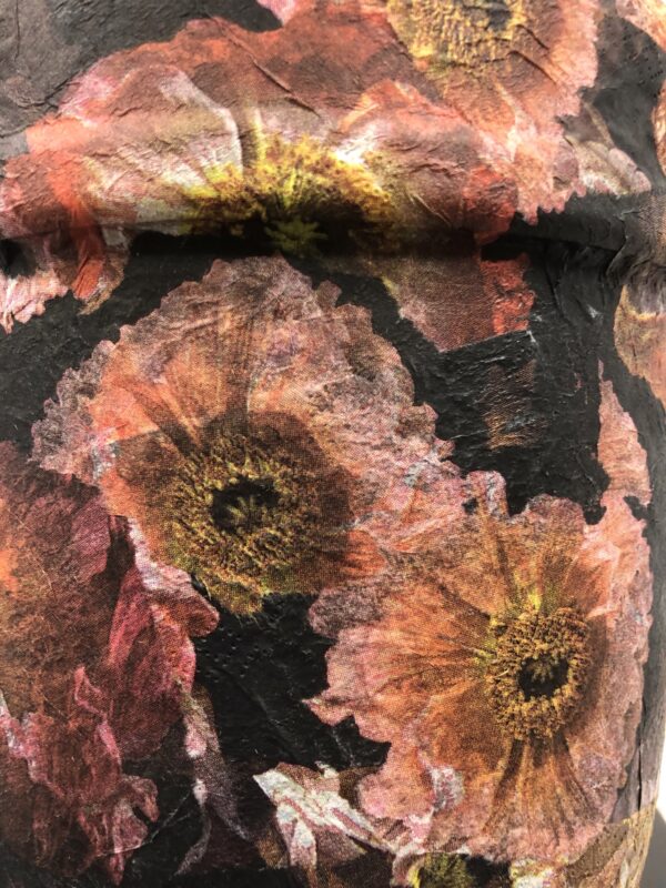 IGNIS unika urna Vallmo, målad med blommor